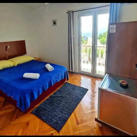 Manora 2 Bedroom Apartment Sucuraj