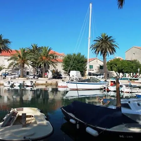 Manora 2 Bedroom شقة Sućuraj