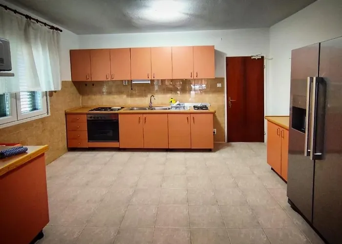 Manora 2 Bedroom דירה