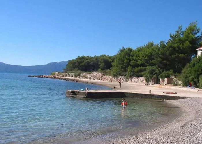 Manora 2 Bedroom Sućuraj