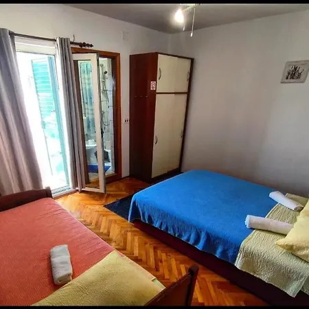 Manora 2 Bedroom Sućuraj